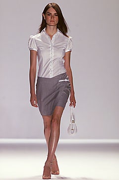 Carolina Herrera S/S 02 Look 36
