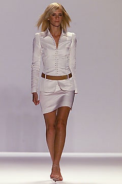 Carolina Herrera S/S 02 Look 82