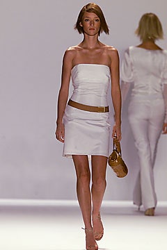 Carolina Herrera S/S 02 Look 90