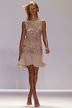 Carolina Herrera S/S 02 Look 126
