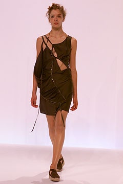 Chalayan S/S 02 Look 93