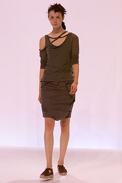 Chalayan S/S 02 Look 117