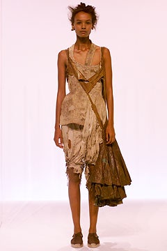 Chalayan S/S 02 Look 214