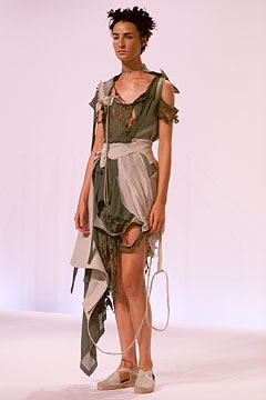Chalayan S/S 02 Look 219