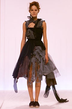 Chalayan S/S 02 Look 238
