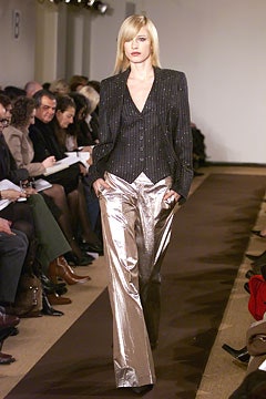 Carolina Herrera F/W 02 Look 9
