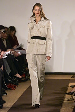 Carolina Herrera F/W 02 Look 33