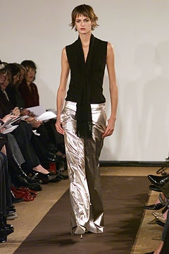 Carolina Herrera F/W 02 Look 161
