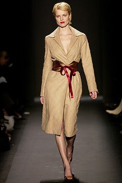 Carolina Herrera F/W 03 Look 126