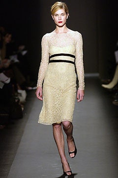 Carolina Herrera F/W 03 Look 149