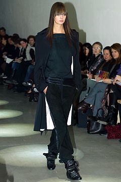 Capucci Fall 2003 Ready-to-Wear
