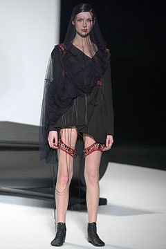 Chalayan F/W 03 Look 26