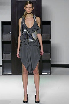 Chalayan F/W 03 Look 105