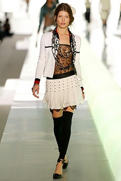 Chanel F/W 03 Look 261