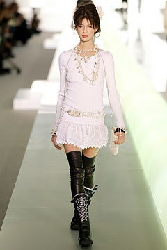 Chanel F/W 03 Look 313