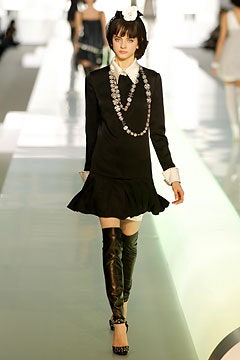 Chanel F/W 03 Look 371