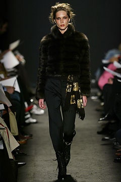 Carolina Herrera F/W 04 Look 1
