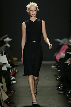 Carolina Herrera F/W 04 Look 86