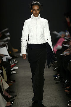 Carolina Herrera F/W 04 Look 91