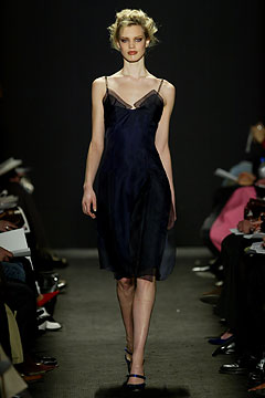 Carolina Herrera F/W 04 Look 151