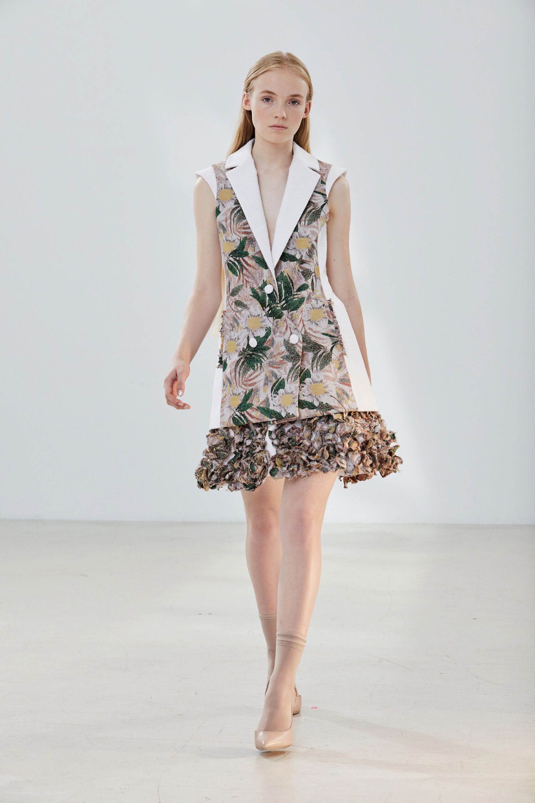CG S/S 18 Look 186