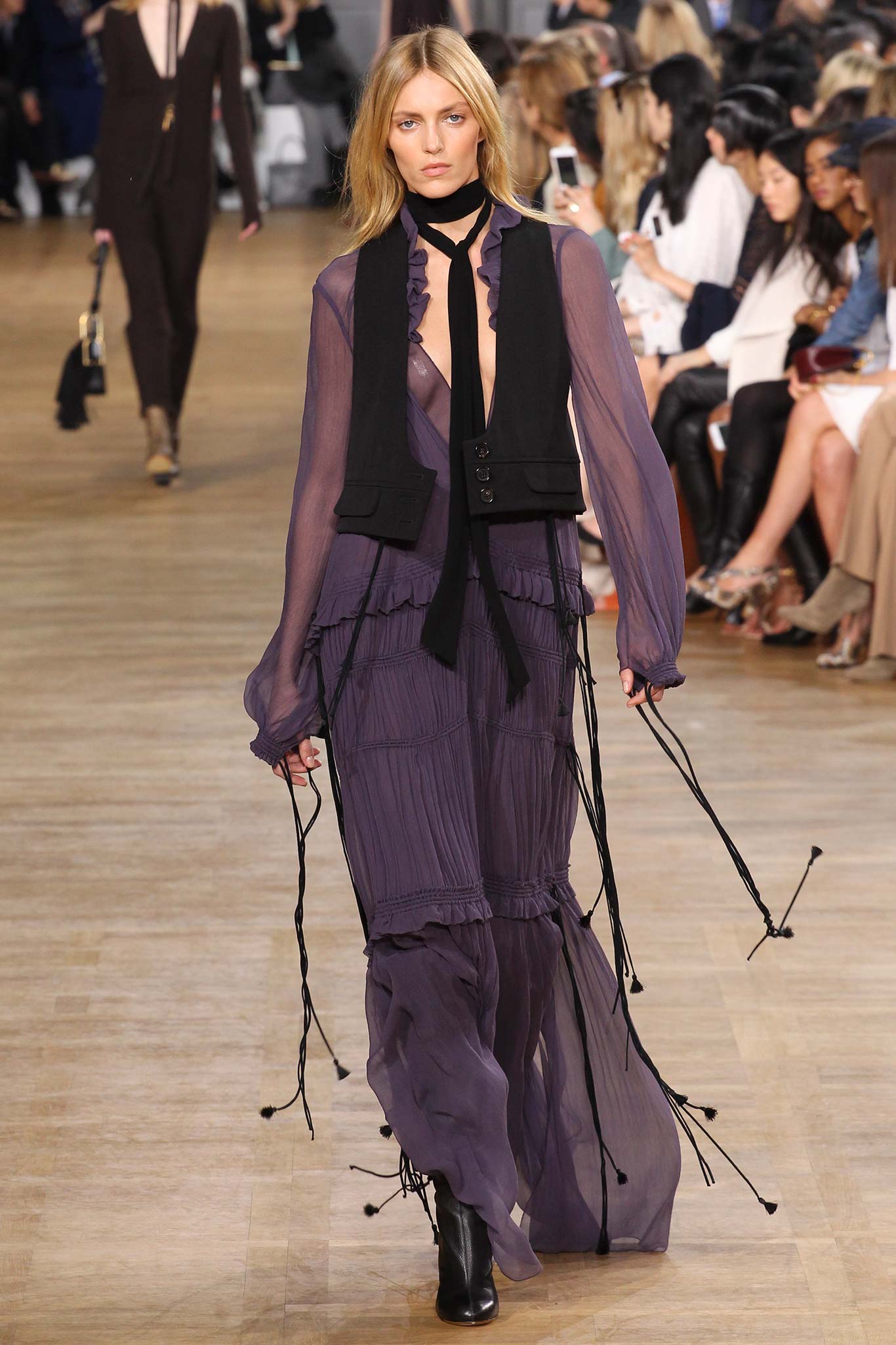 Chloé F/W 15 Look 104
