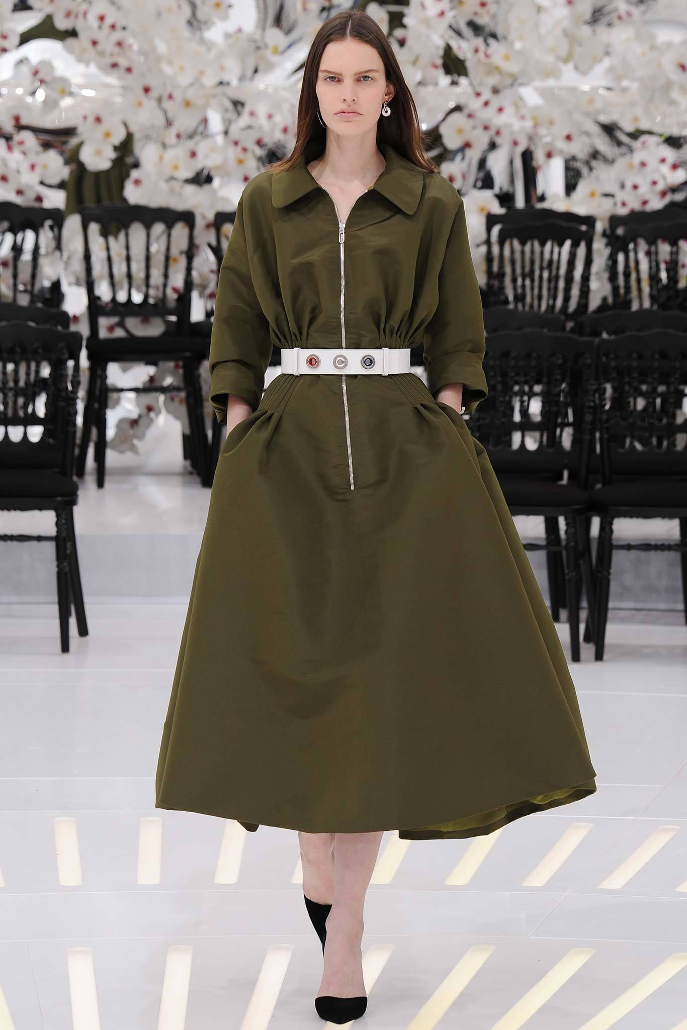 Christian Dior F/W 14 Couture Look 124