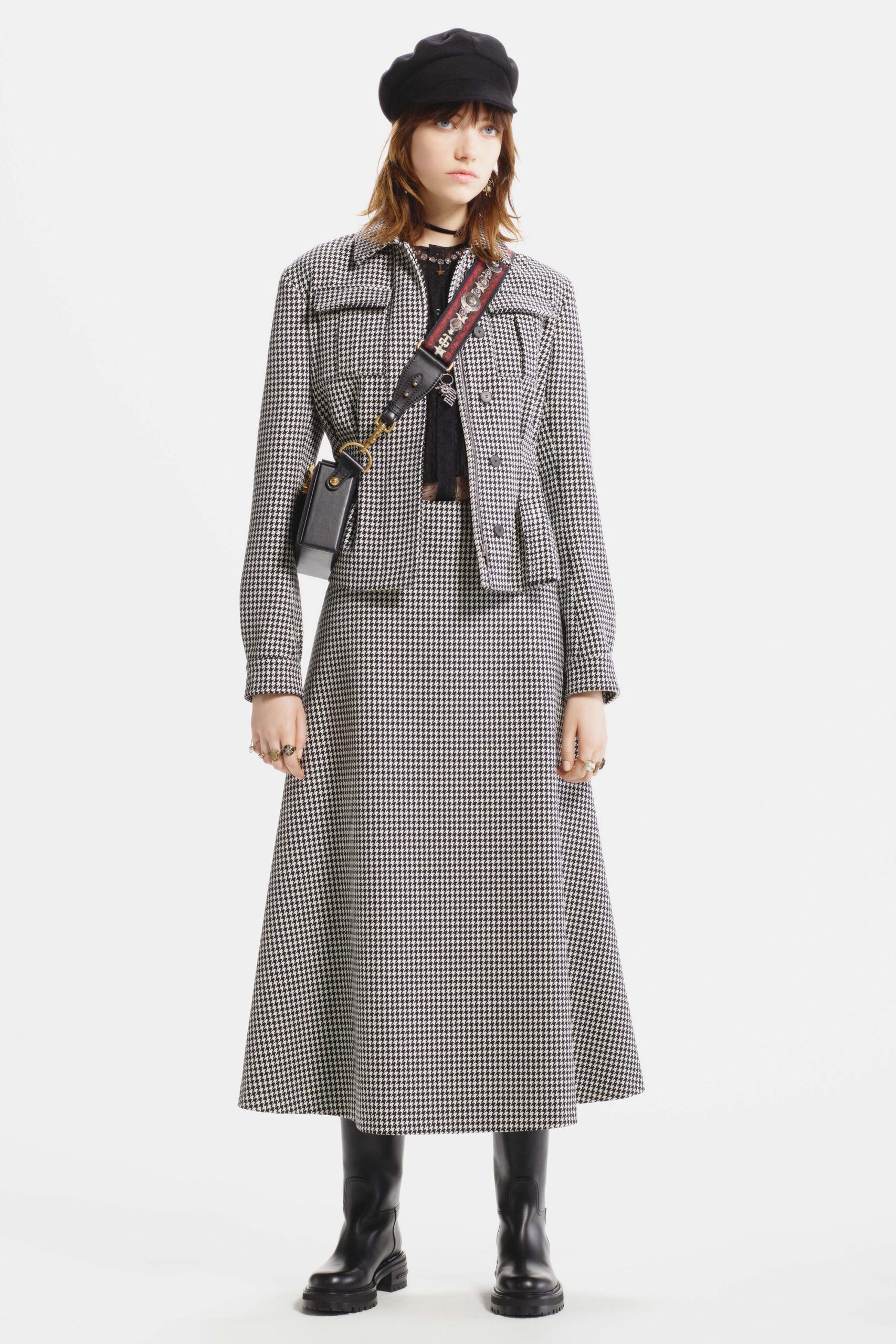 Christian Dior F/W 17 Look 214