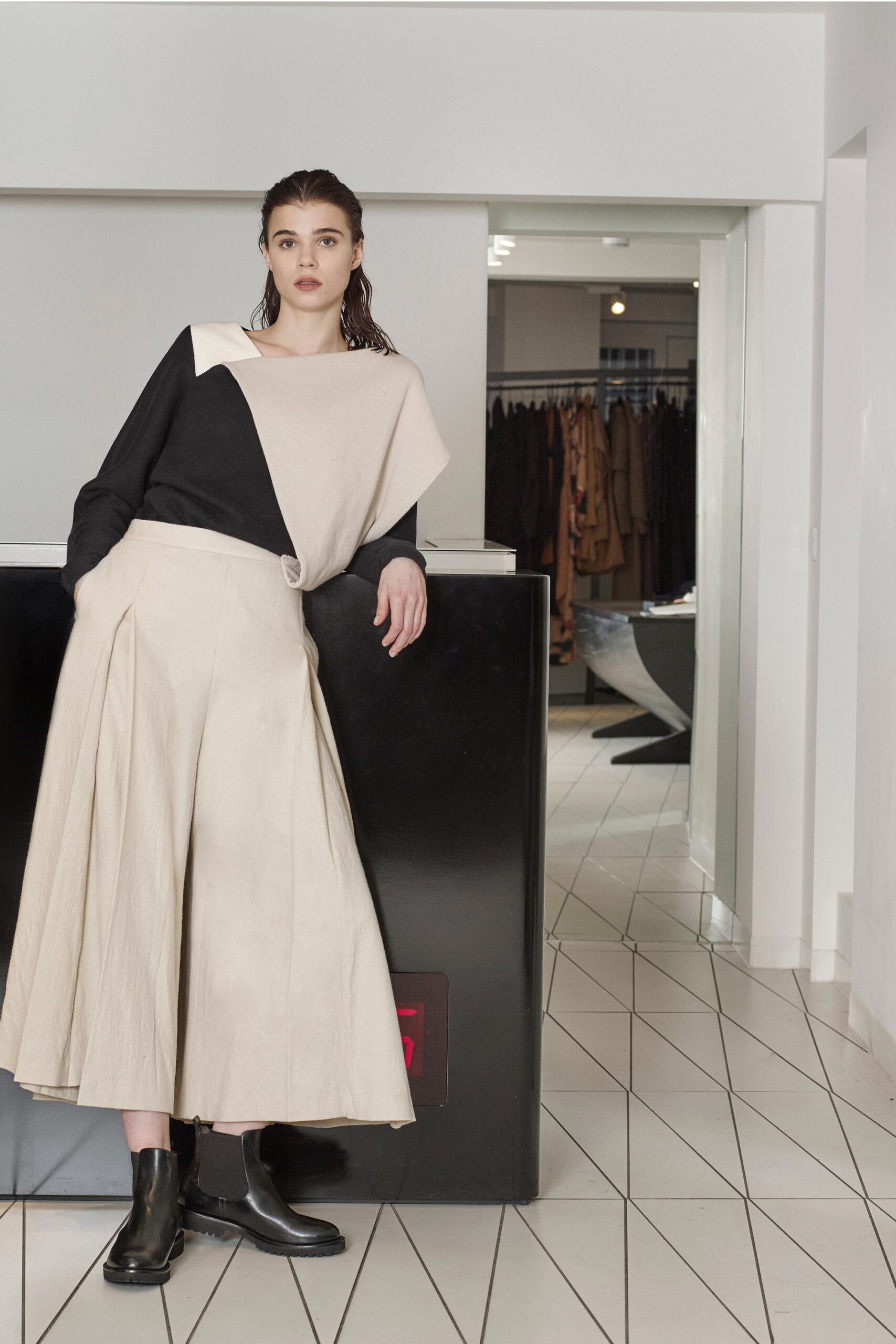 Chalayan F/W 18 Look 203