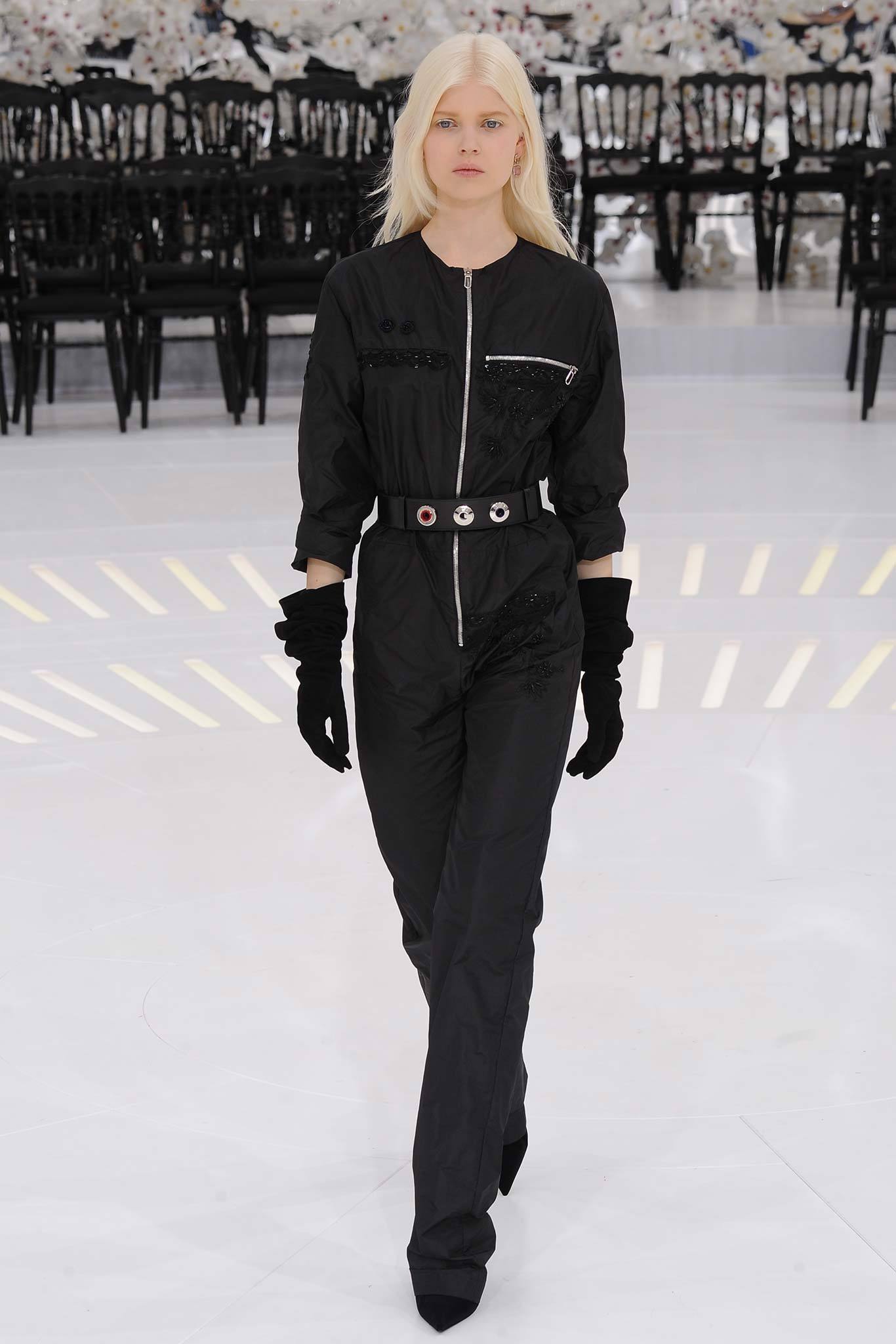 Christian Dior F/W 14 Couture Look 142