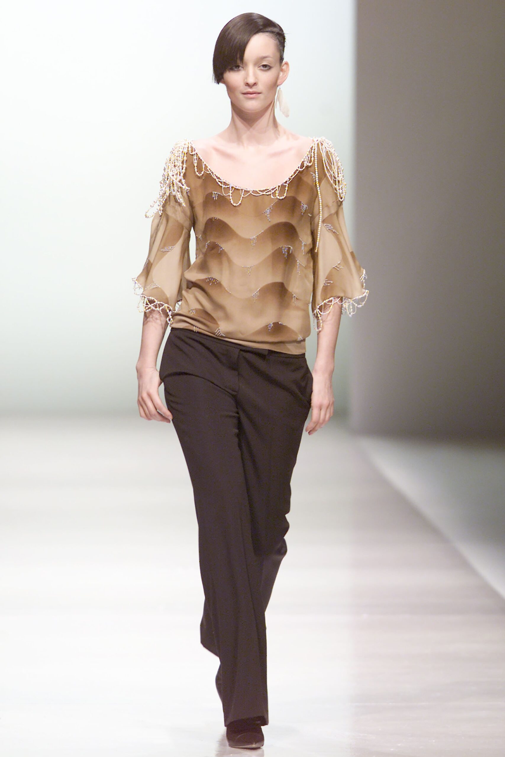 Chloé F/W 01 Look 142