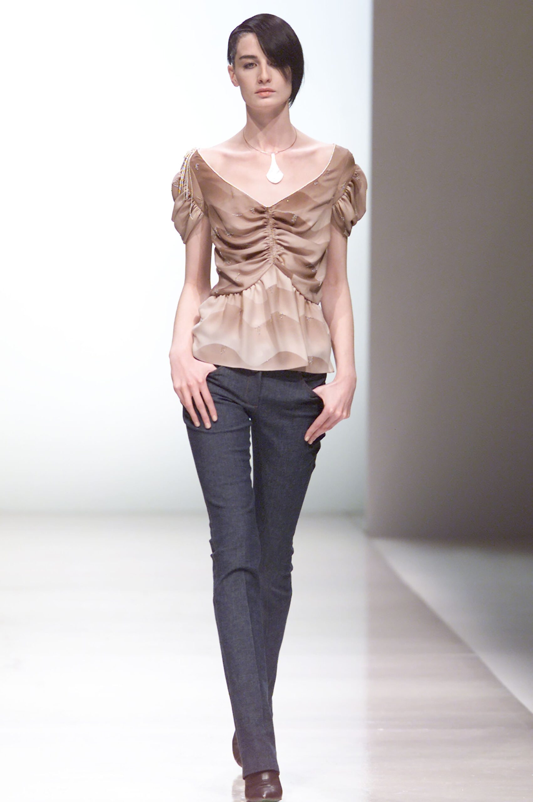 Chloé F/W 01 Look 153