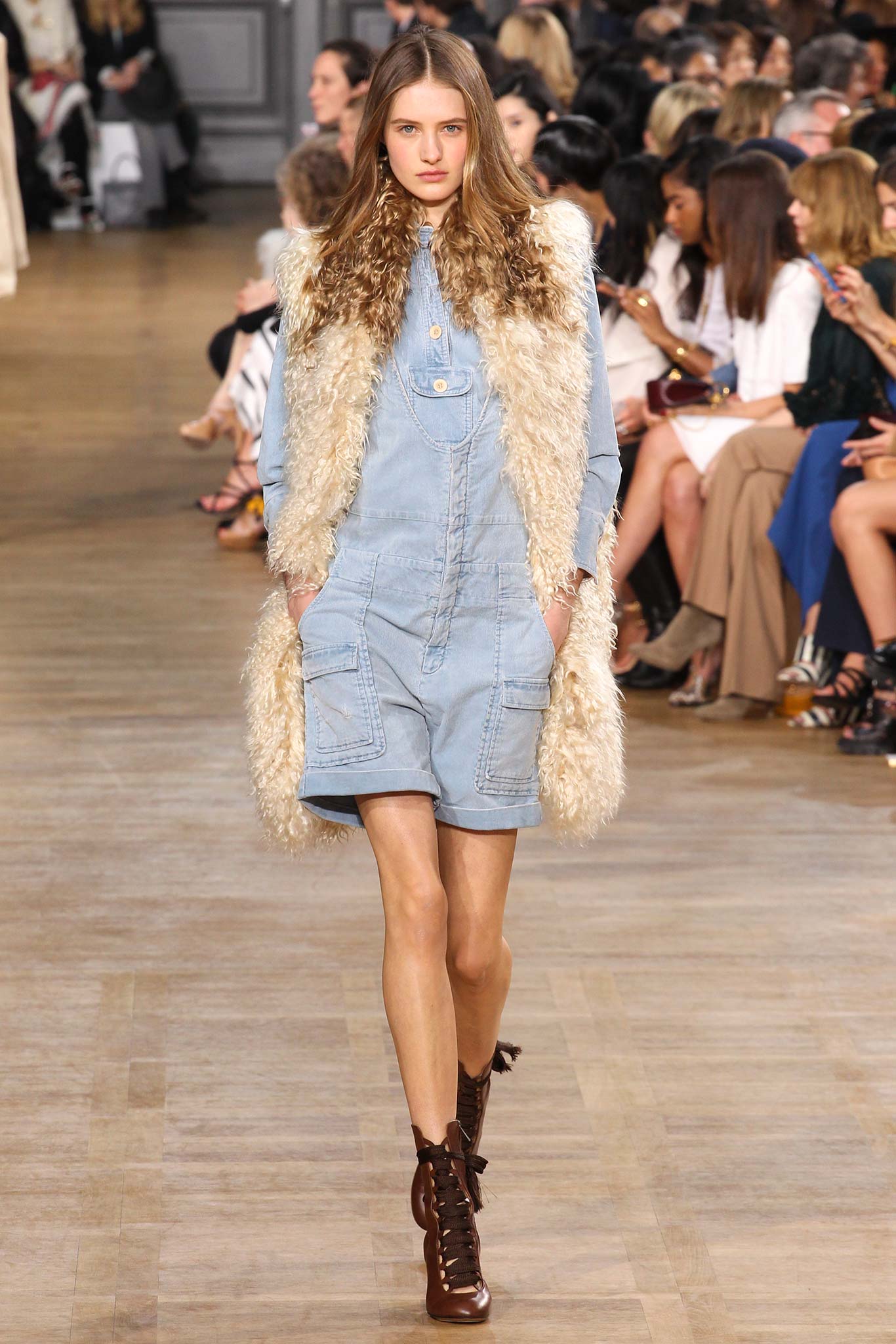 Chloé F/W 15 Look 233