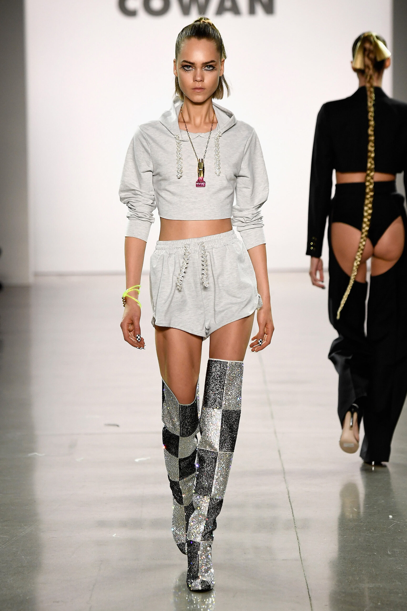 Christian Cowan F/W 18 Look 408