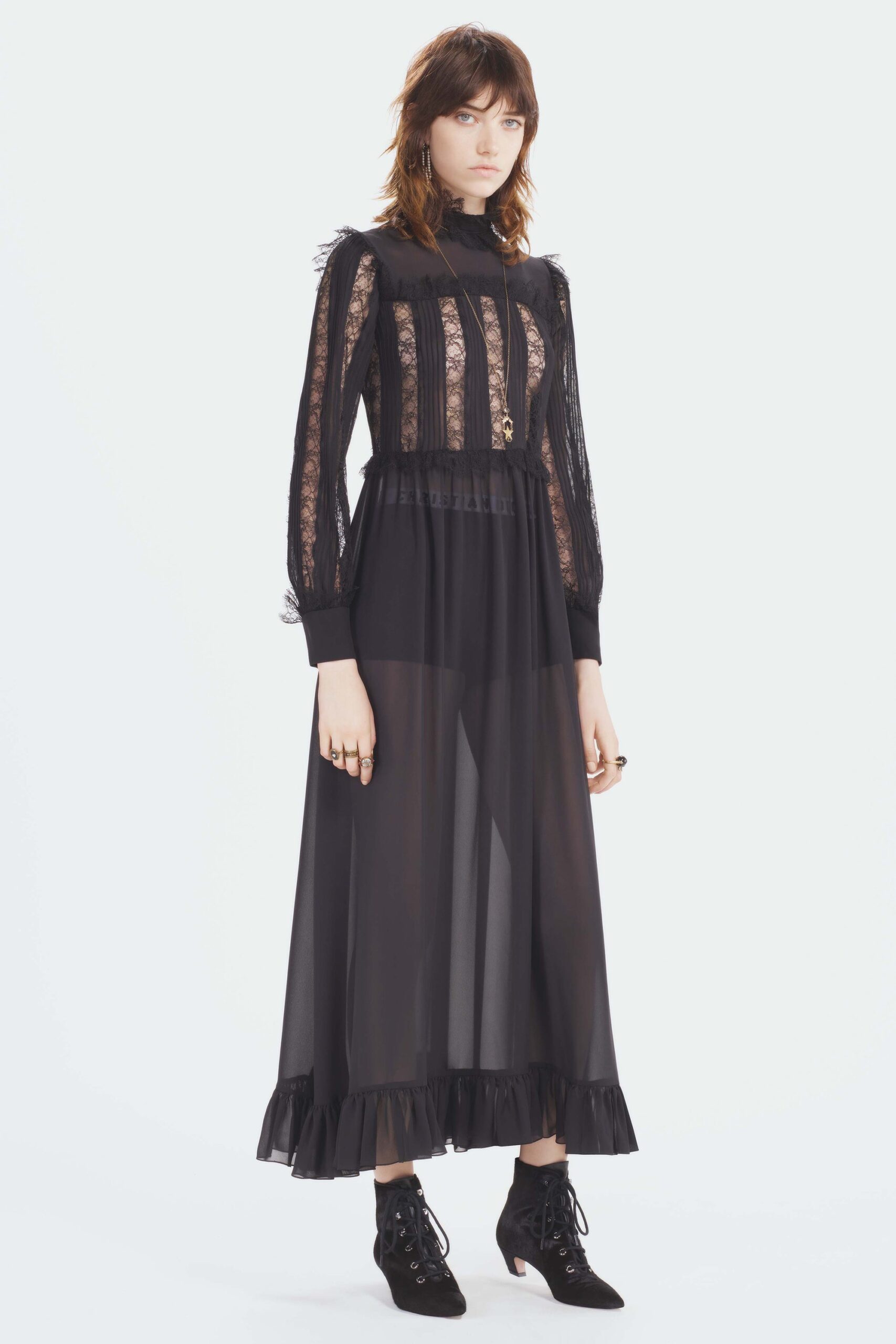 Christian Dior F/W 17 Look 390
