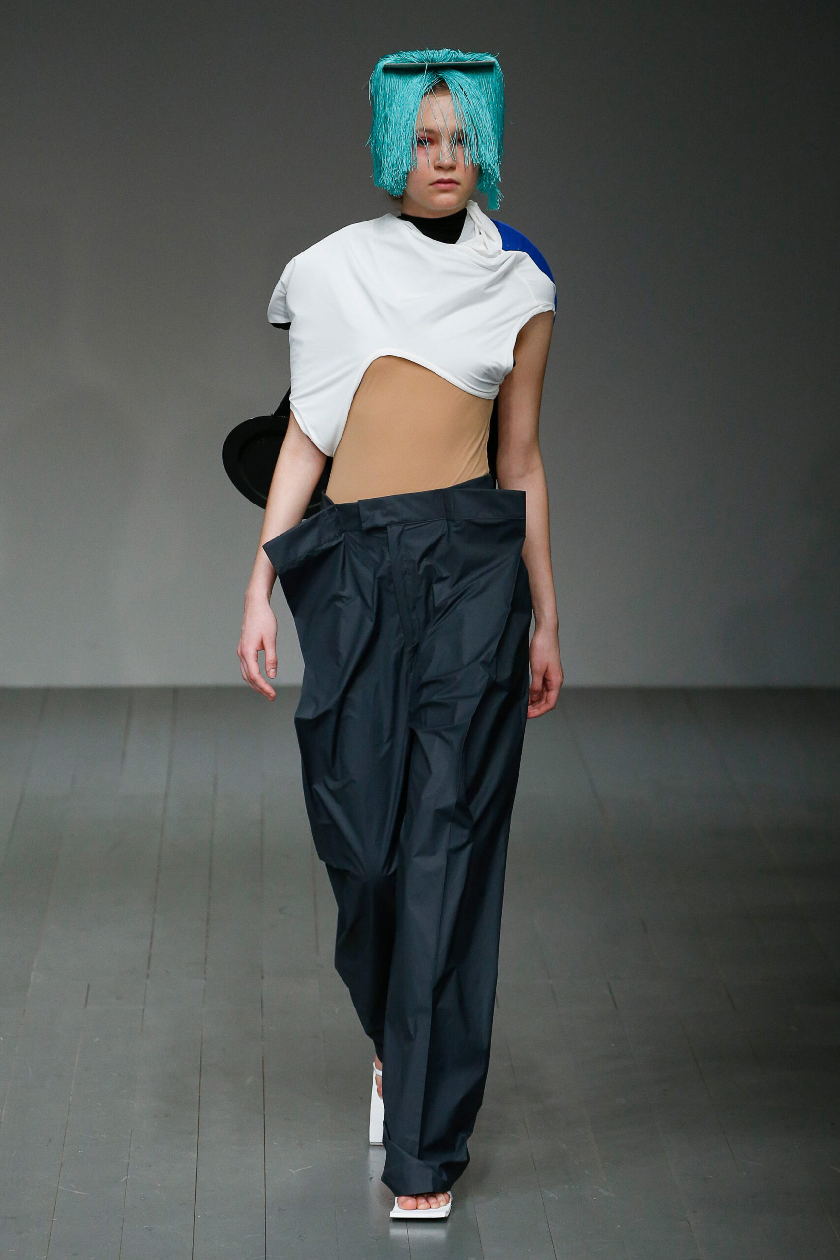 Central Saint Martins F/W 18 Menswear Look 115