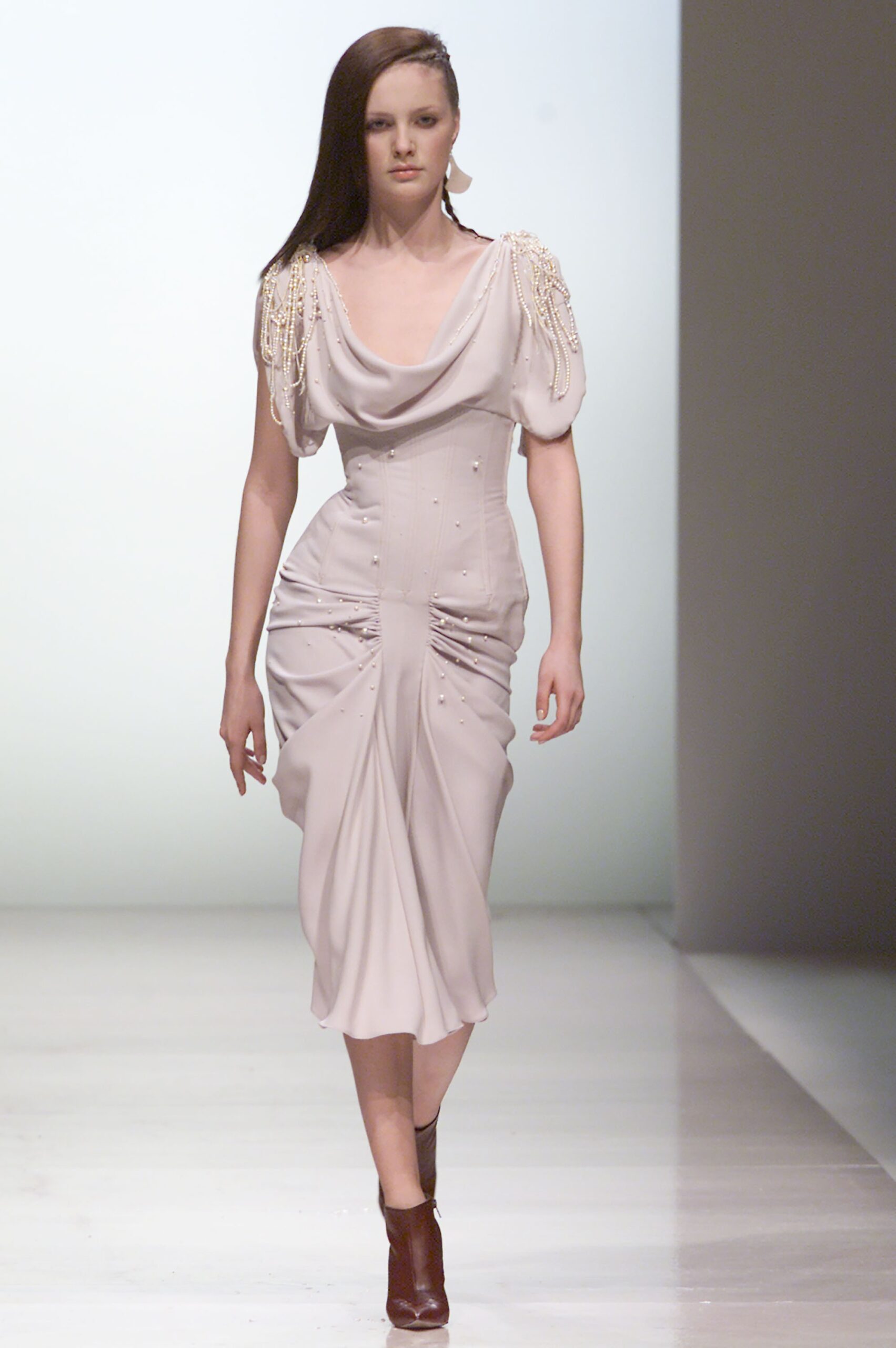 Chloé F/W 01 Look 391