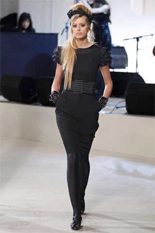 Chanel F/W 08 Look 370