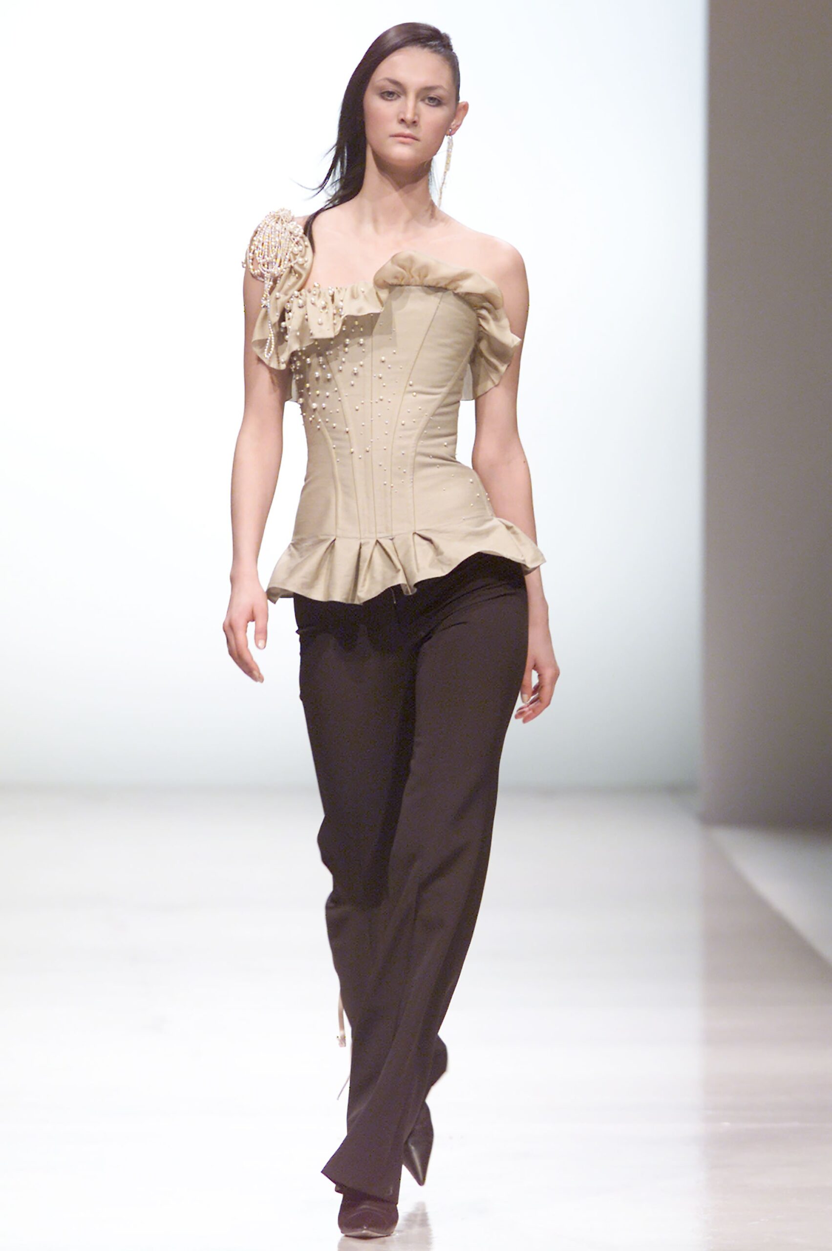 Chloé F/W 01 Look 479