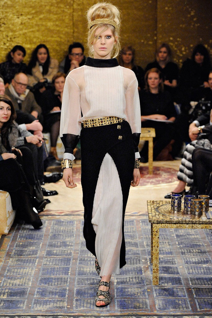 Chanel F/W 11 Look 401