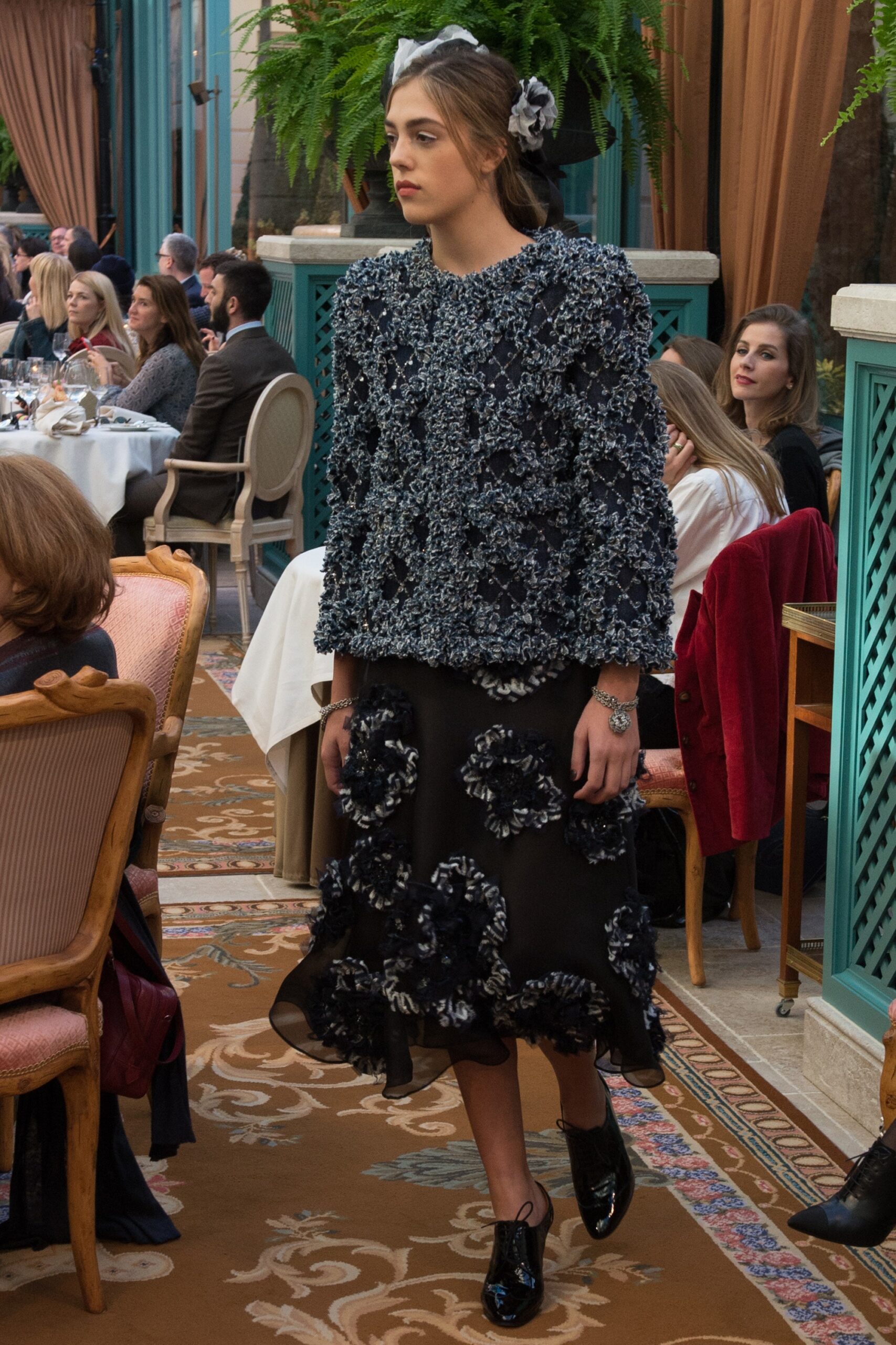 Chanel F/W 17 Look 910