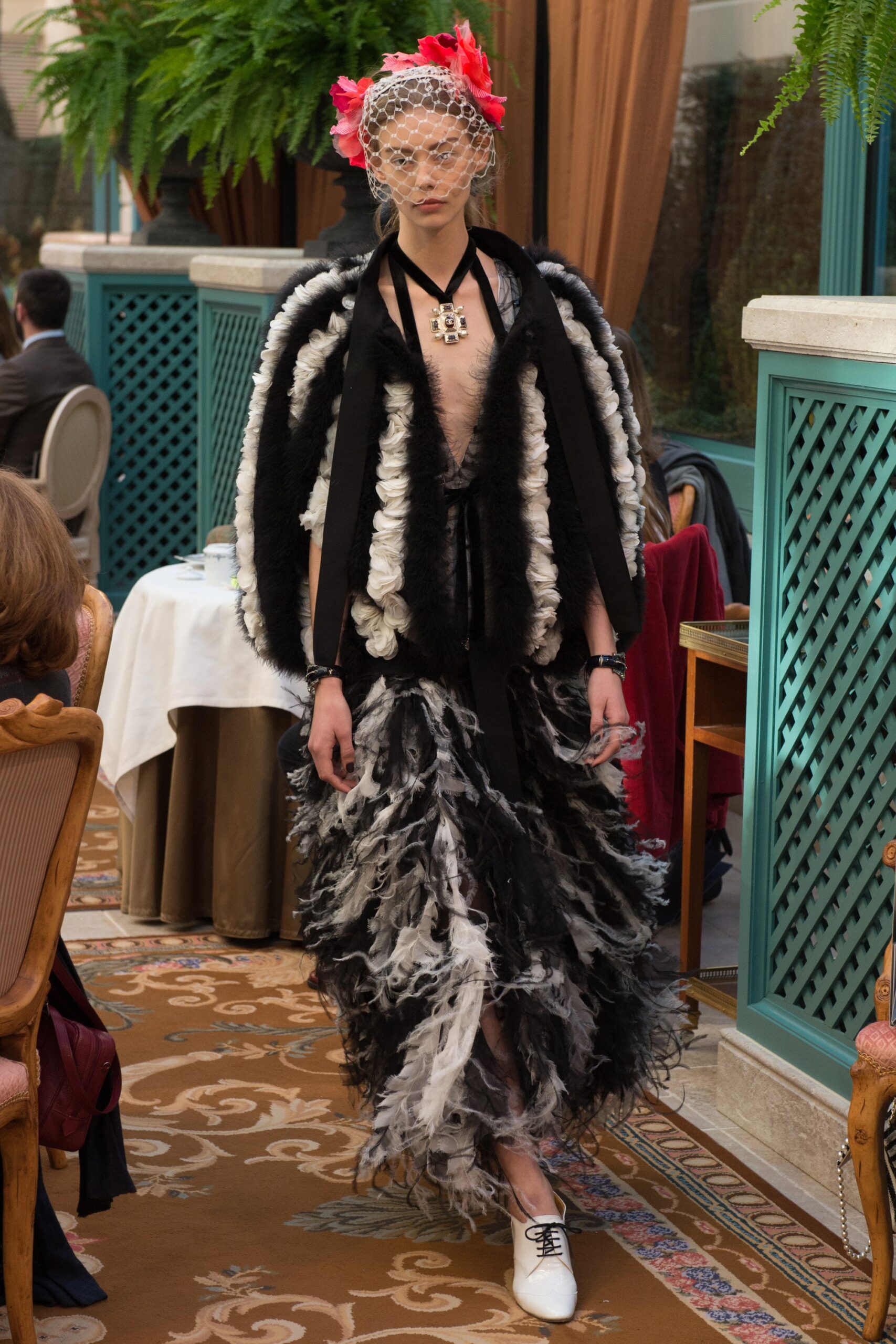 Chanel F/W 17 Look 1018