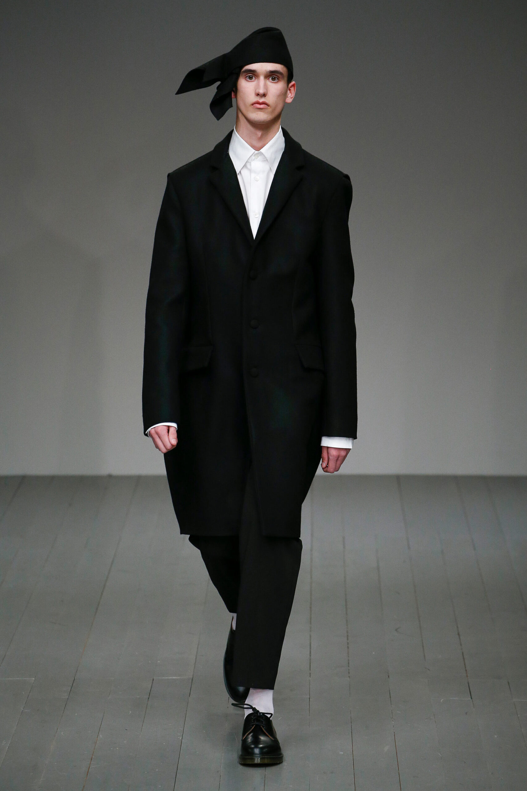 Central Saint Martins F/W 18 Menswear Look 157