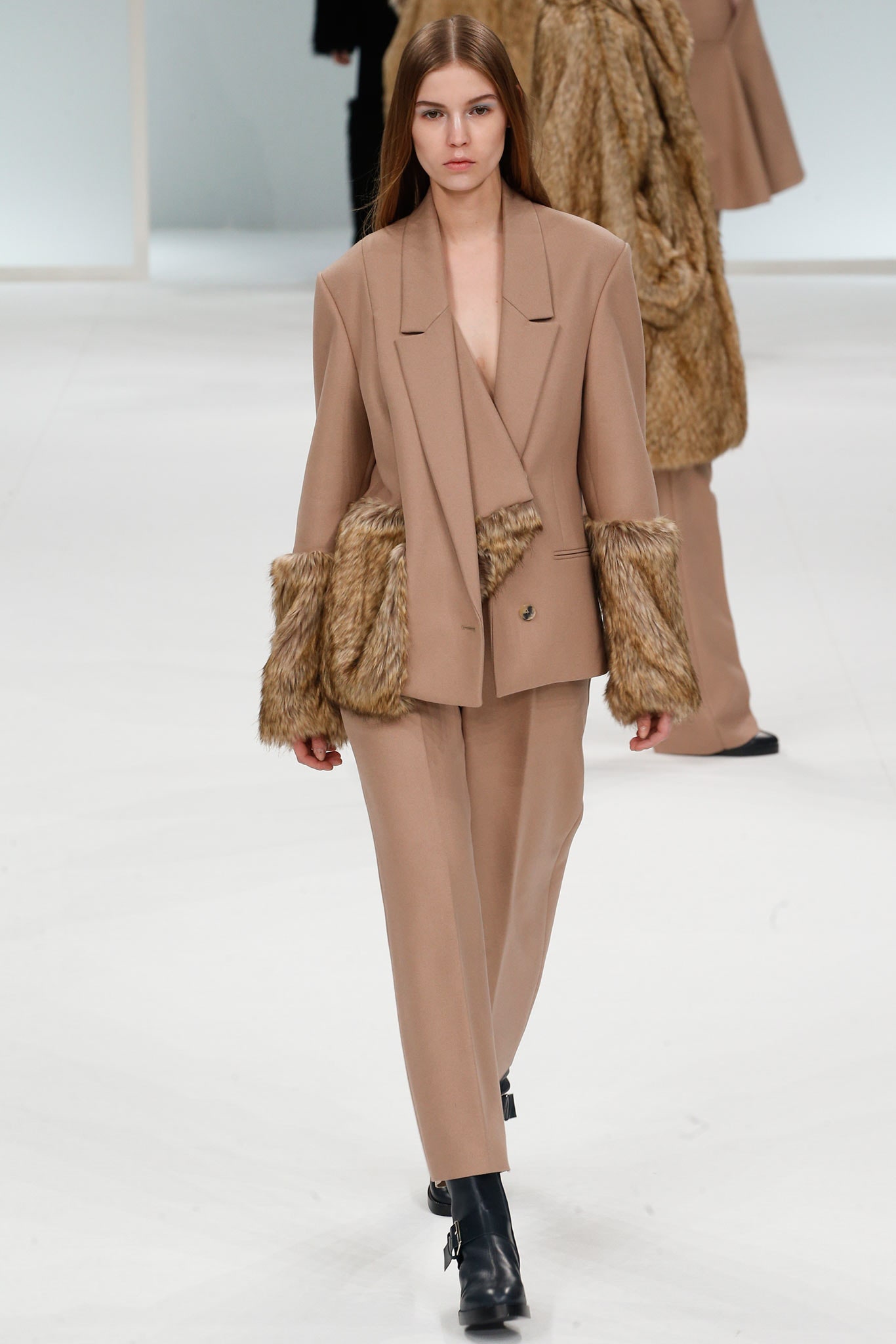 fur cuff camel blazer