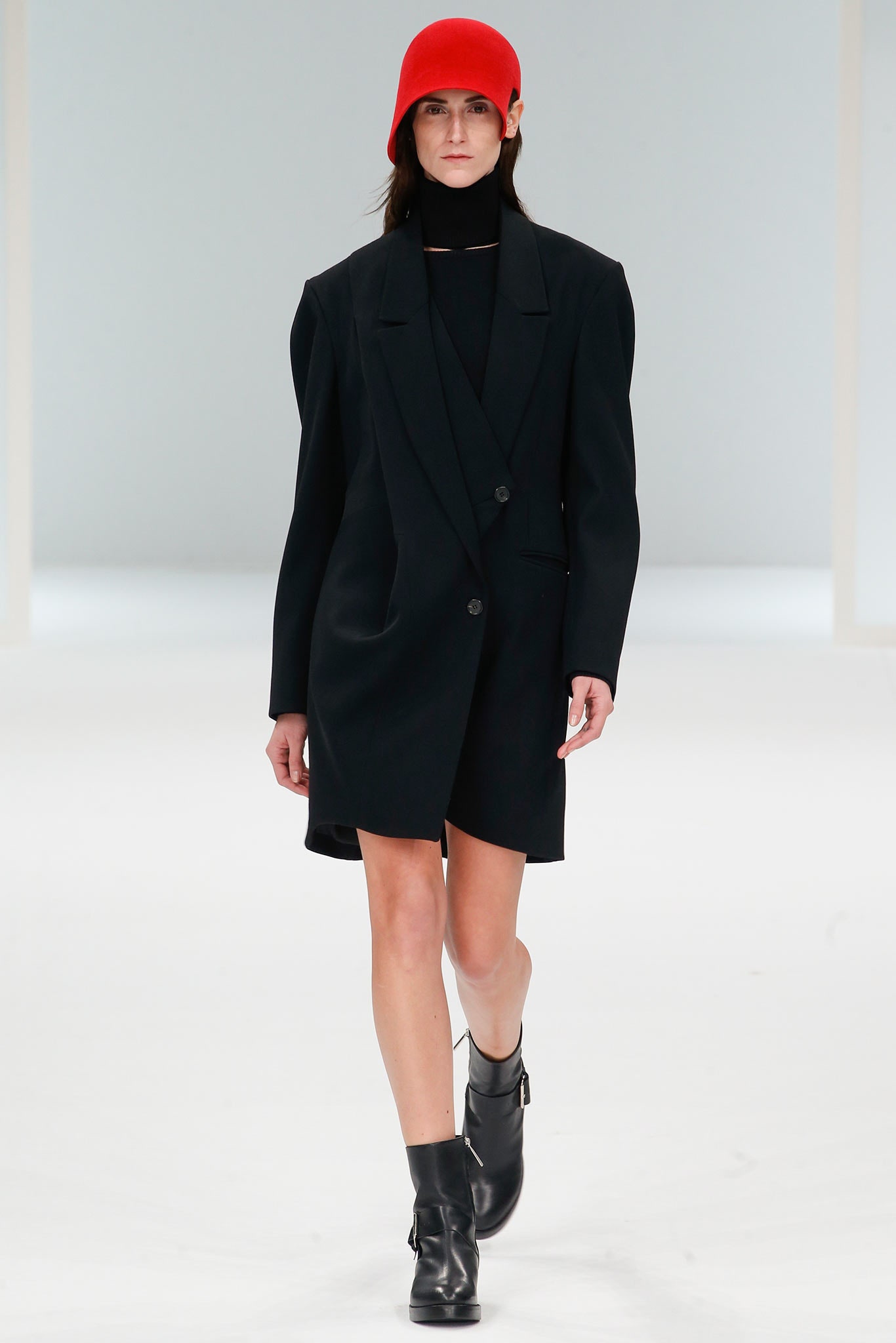 Chalayan F/W 15 Look 98