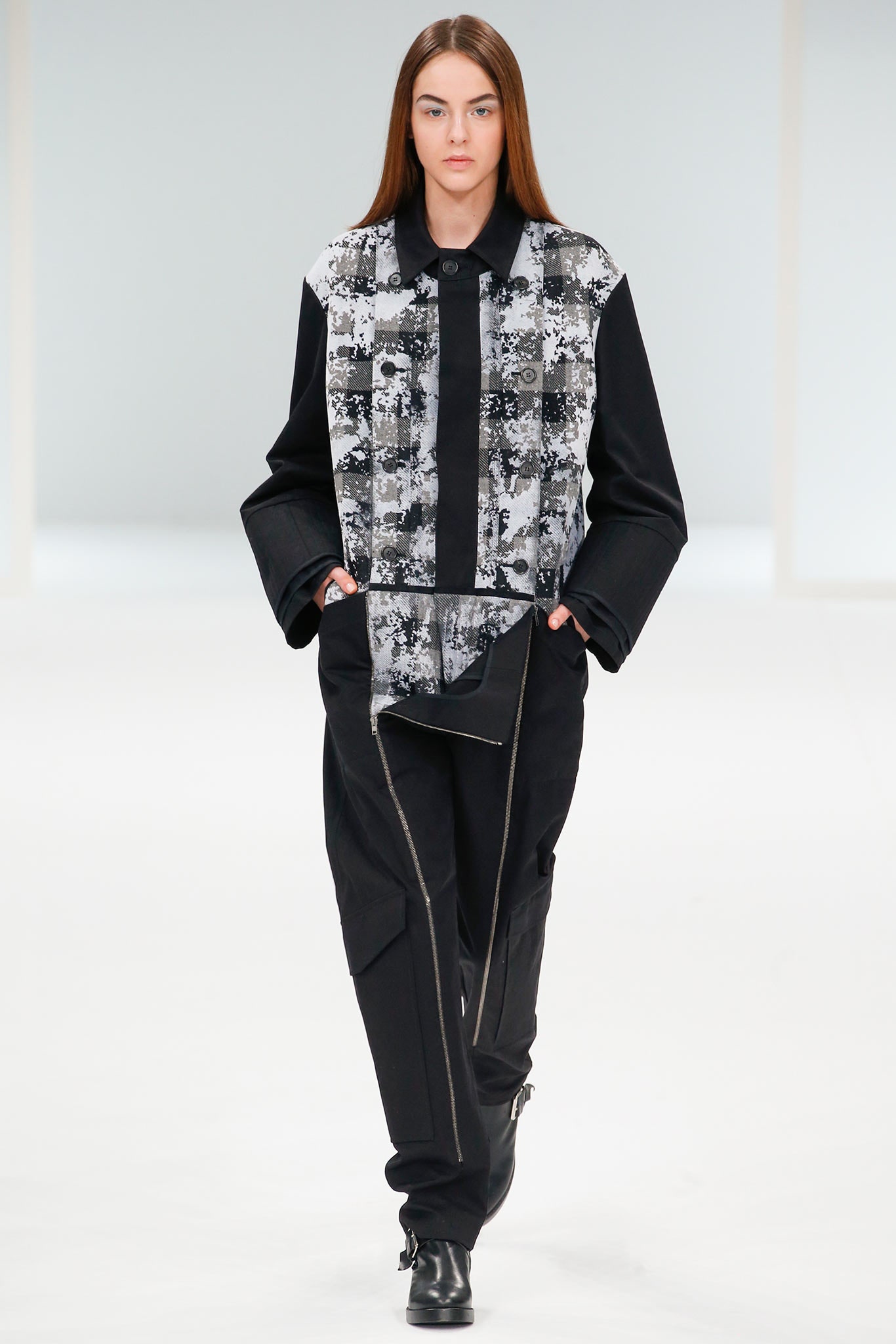 Chalayan F/W 15 Look 149