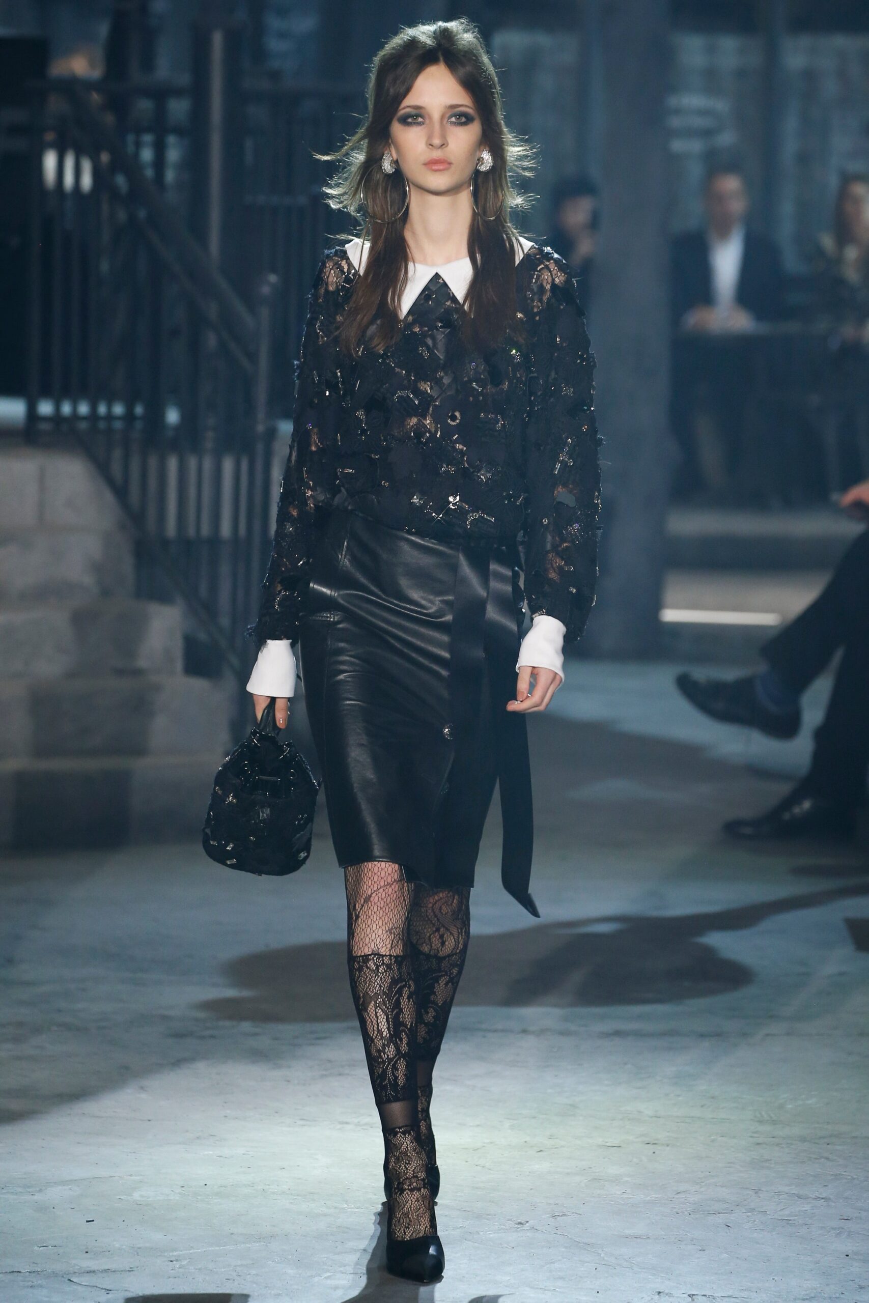 Chanel F/W 16 Look 301