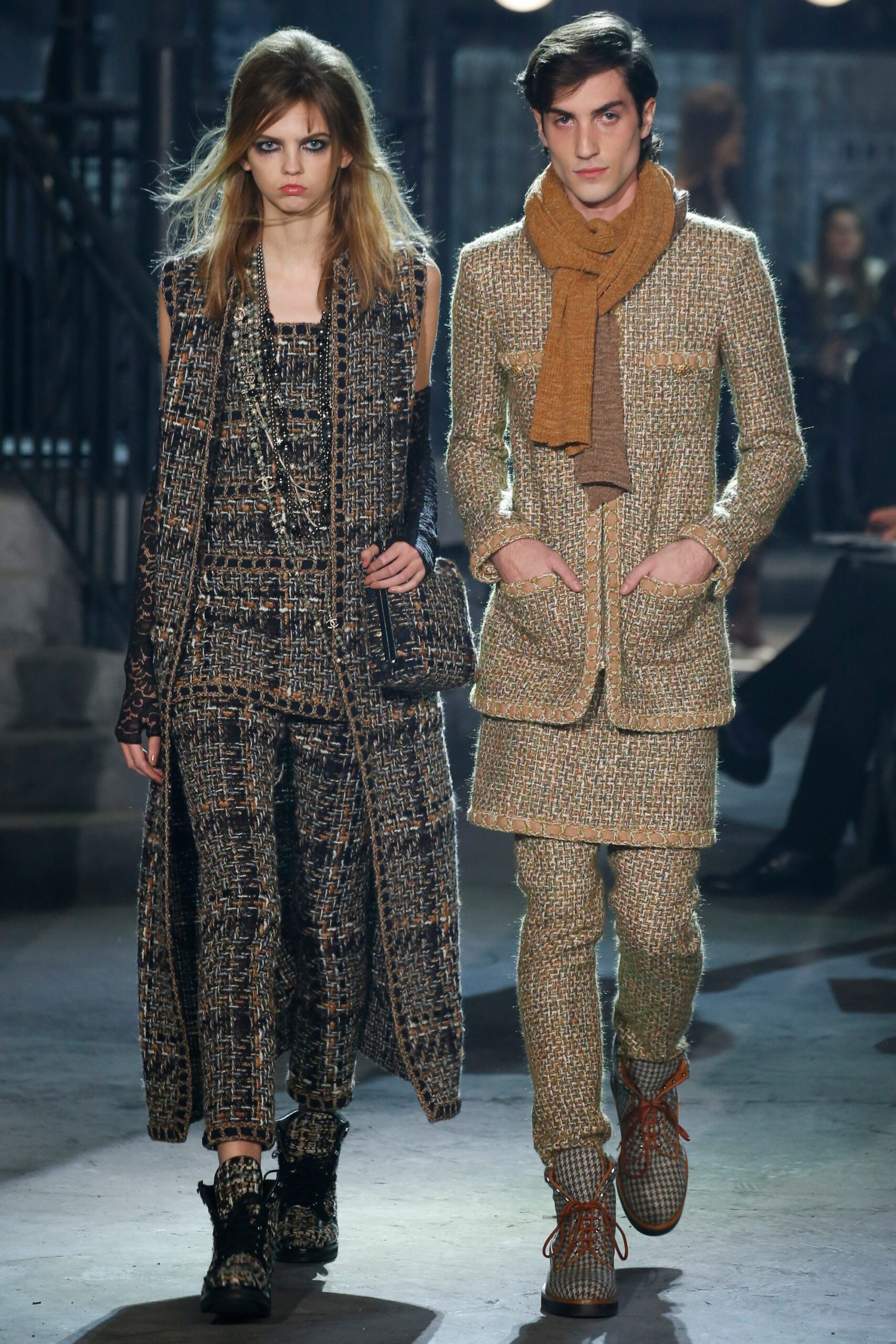 Chanel F/W 16 Look 389