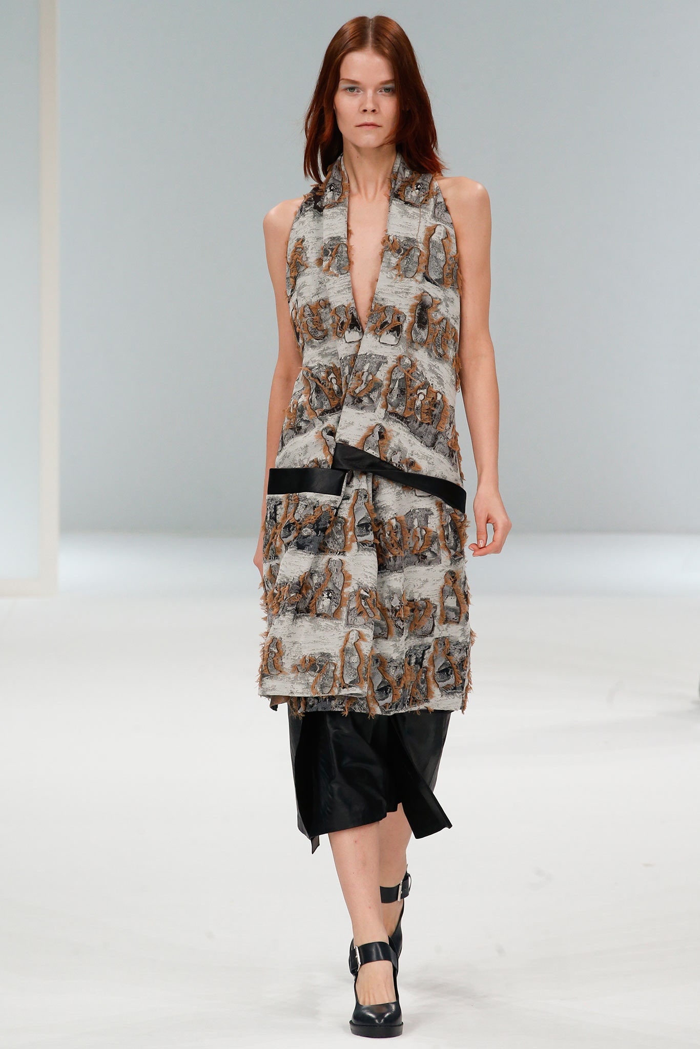 Chalayan F/W 15 Look 244