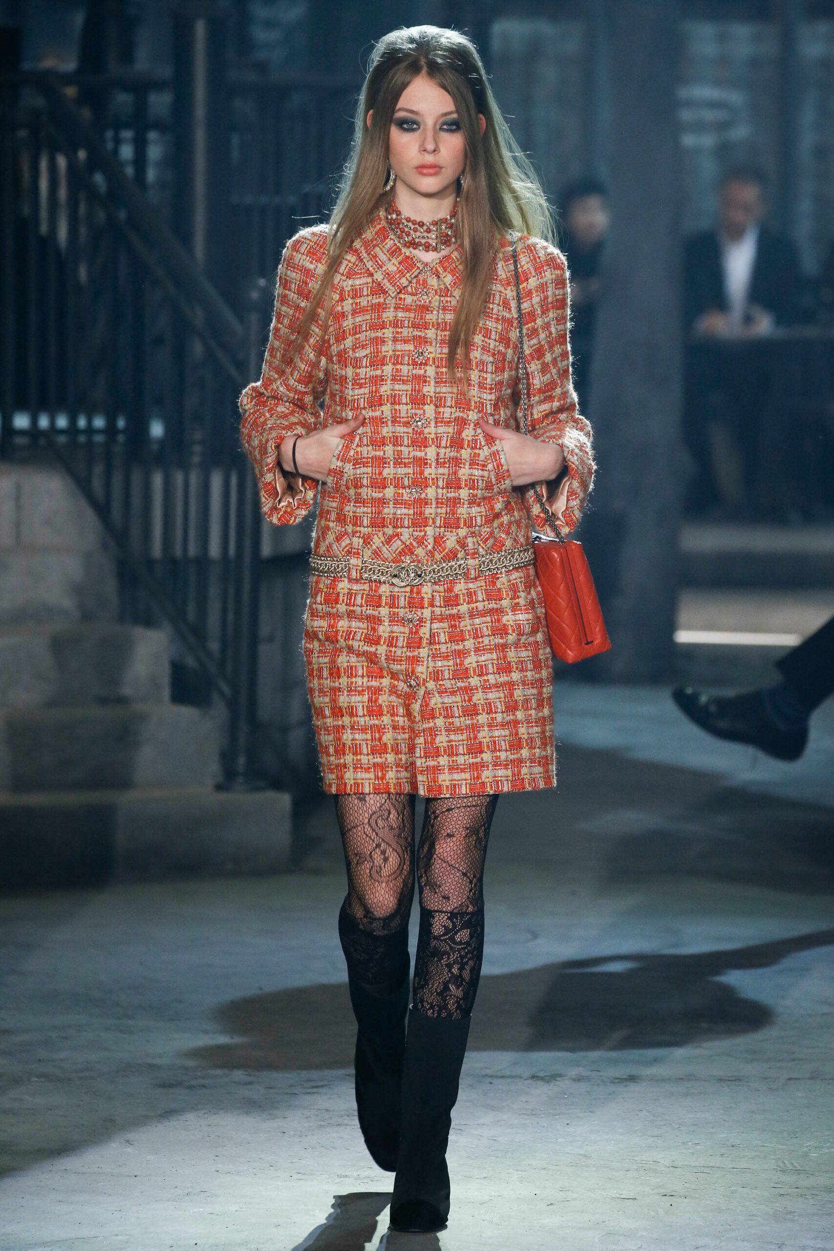 Chanel F/W 16 Look 527